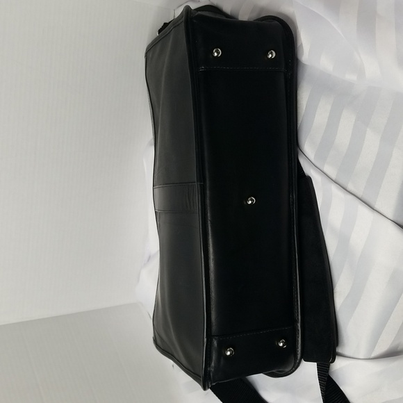 PASSCHAL RECYCLED LEATHER BRIEFCASE IN BLACK WITH BLUE STRIPE - Picture 4 of 8